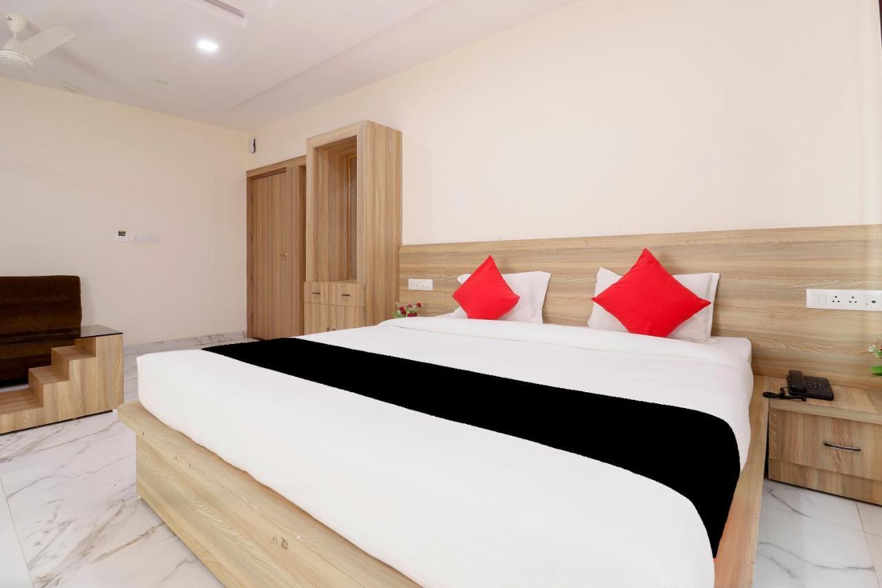 Capital O 63158 Hotel Om Sai Ram Chhatarpur Exterior foto